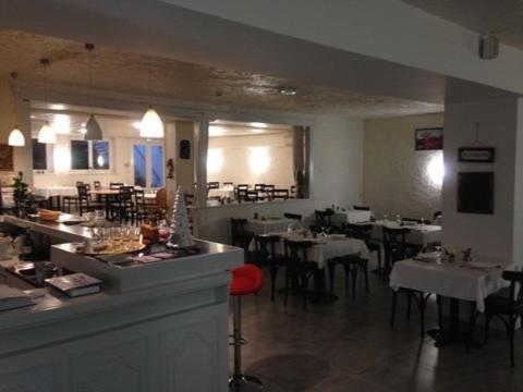 Le Baudilois Hotel Pont-de-Larn Bagian luar foto