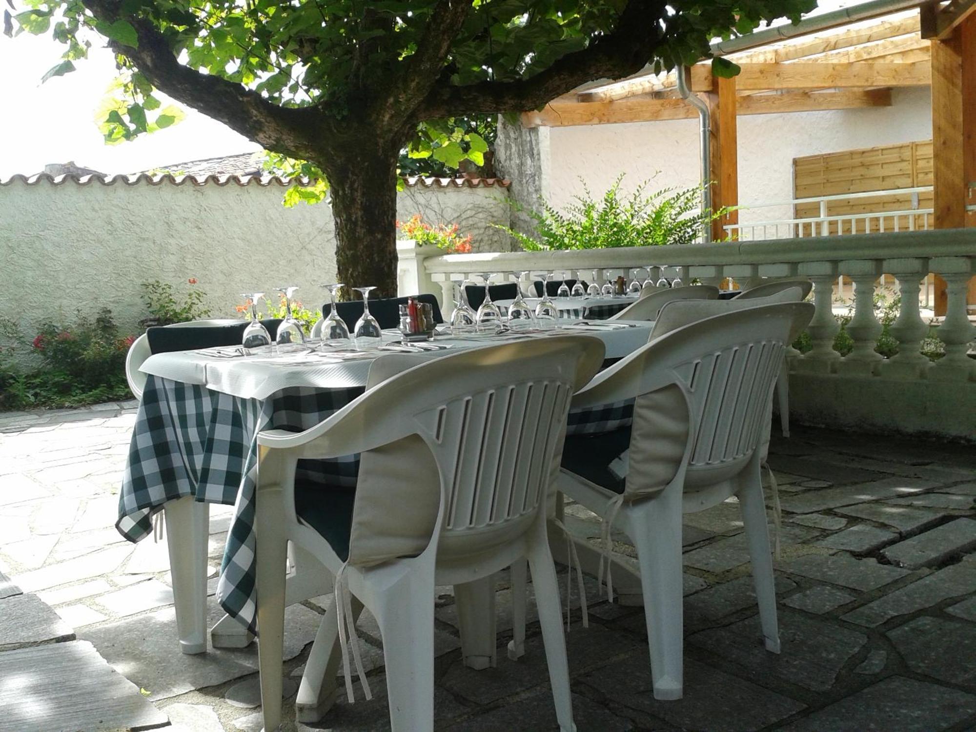 Le Baudilois Hotel Pont-de-Larn Bagian luar foto